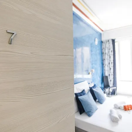 Erreggi Luxury Nocleg ze śniadaniem *