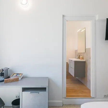 Erreggi Luxury Nocleg ze śniadaniem Rzym