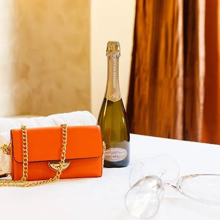 Erreggi Luxury Bed & Breakfast 4*