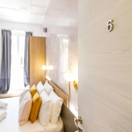 Erreggi Luxury Bed & Breakfast Rome